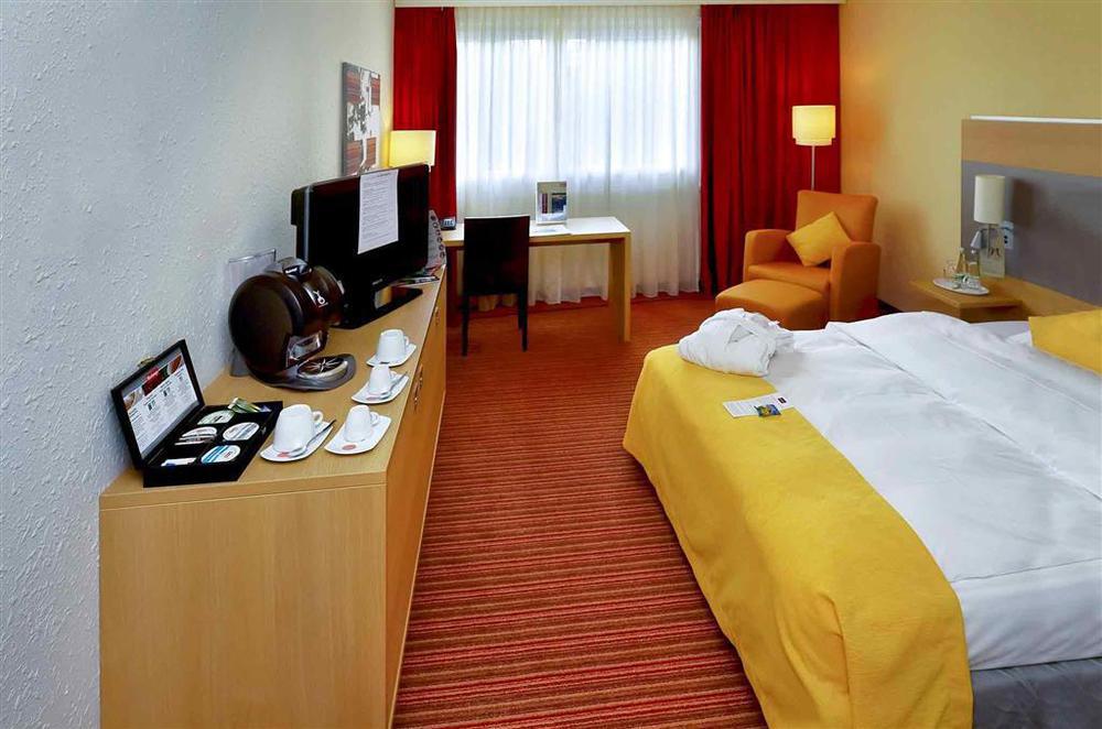 Elaya Hotel Stuttgart Boeblingen Bilik gambar